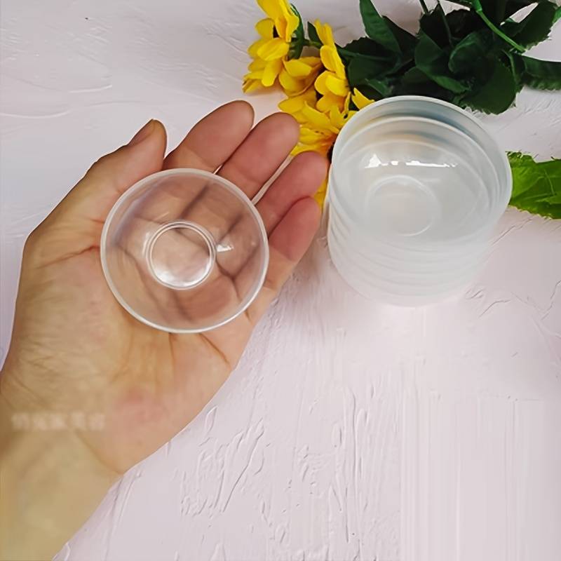 Skål, transparent plastik, Størrelse 6 x 3 cm